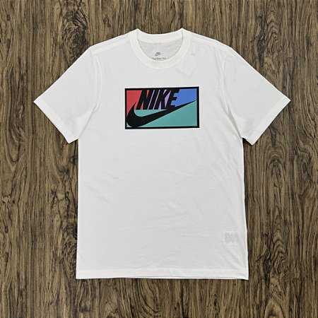 Camiseta Nike Sportswear Graphic Branca