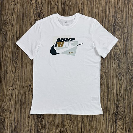 Camiseta Nike Sportswear Graphic Branca