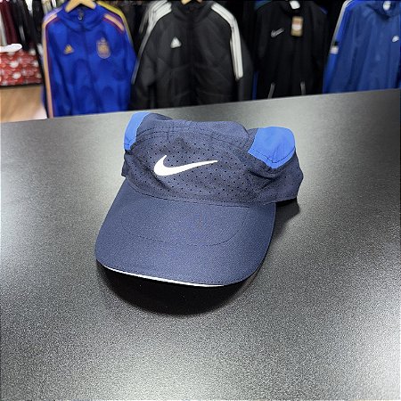 Boné Nike Tailwind Azul