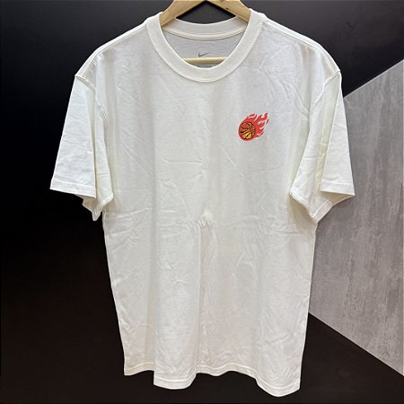 Camiseta Nike Sportswear Max90 Basketball Branca
