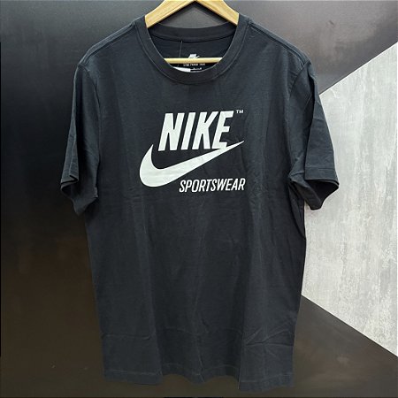 Camiseta Nike SportswearTM Preta