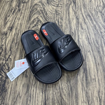 Chinelo Nike Victori All Black