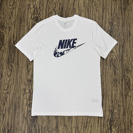 Camiseta Nike Sportswear Splash Branca