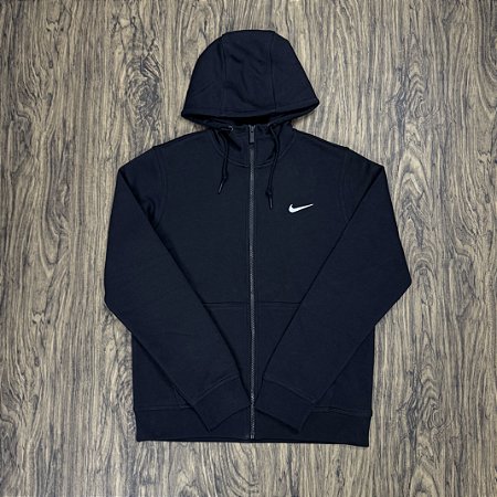 Jaqueta Nike Swoosh Essentials Preta