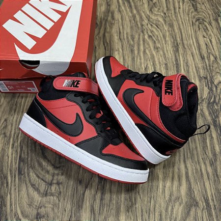 Tênis Nike Court Borough Mid Preto c/ Vermelho