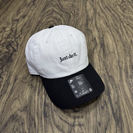 Boné Nike Just do It Branco com Preto
