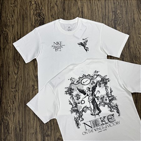 Camiseta Nike Sportswear Wings Victory Branca