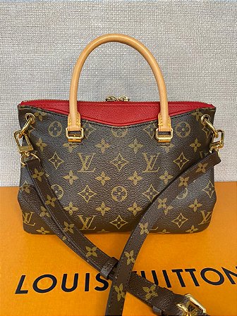 louis vuitton pallas handbolsa