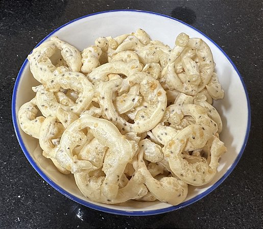 BISCOITO DE POLVILHO PARMESÃO E CHIA