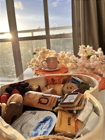 Cesta Café da Manhã Box Coração Casal ETERNOS NAMORADOS