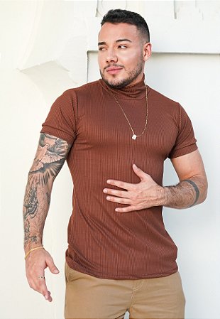 Camiseta Gola Alta Canelada Marrom Chocolate