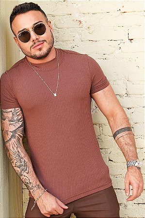 Camiseta Canelada Gola Média Marrom