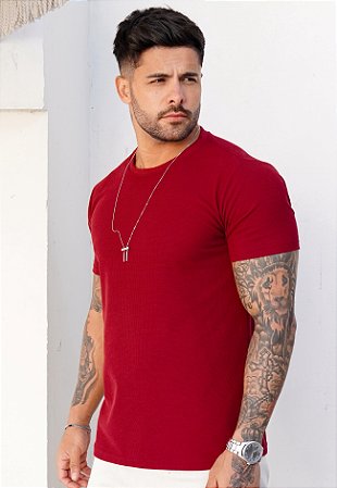 Camiseta Texturizada Vermelho Marsala