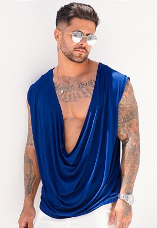 Regata Decote Azul Marinho