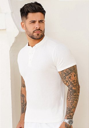 Camiseta Gola Padre Texturizada Off White