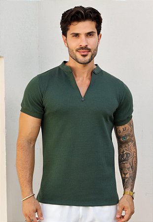 Camiseta Texturizada Gola De Zíper Verde Militar