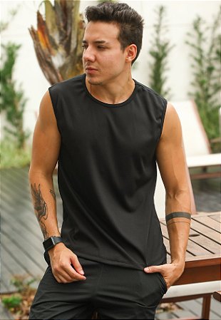 Regata Básica Preto