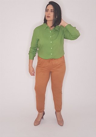 Calça Jogger em suede