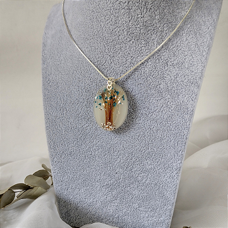 Pingente Oval de Leite