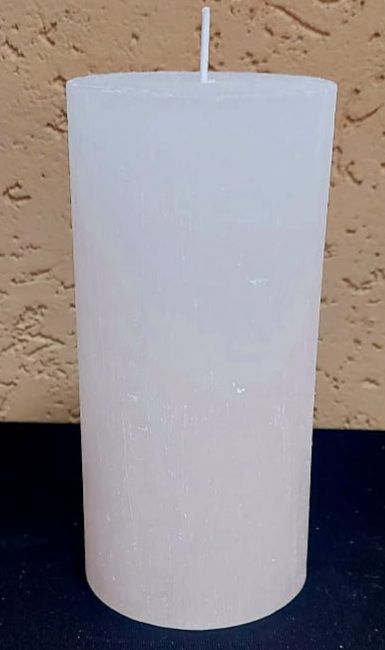 Vela cilíndrica medindo 7x15,0cm - branca ou colorida - (unidade)