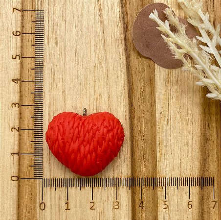 BISCUIT CORAÇÃO TRICOT VERMELHO