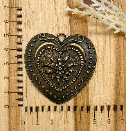 PINGENTE METAL CORAÇÃO EDELWEISS OURO VELHO