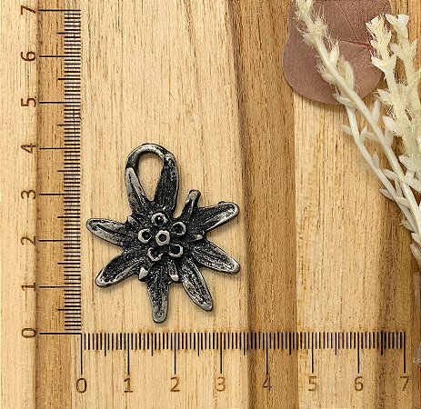 PINGENTE METAL EDELWEISS PEQ PRATA VELHO