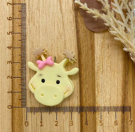 PINGENTE BISCUIT GIRAFA MENINA