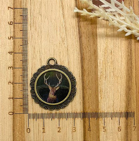 PINGENTE RESINADO ALCE OURO VELHO REDONDO