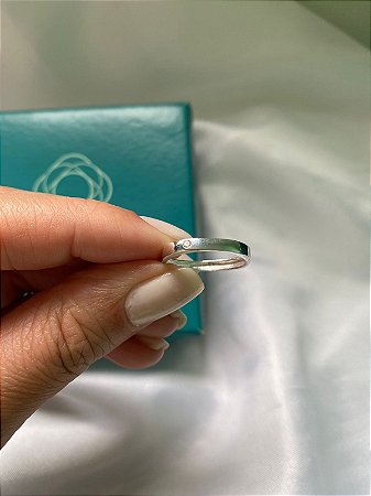 Anel Arredondado com Ponto de Luz