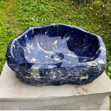 Cuba Rustica Esculpida em Sodalita Azul