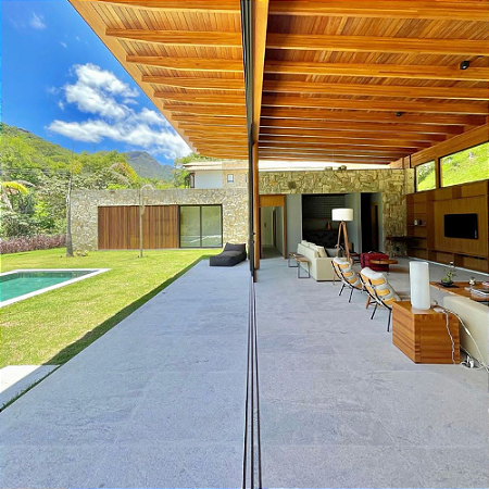 Piso de Granito Aqualux Jateado 57x57cm | M²