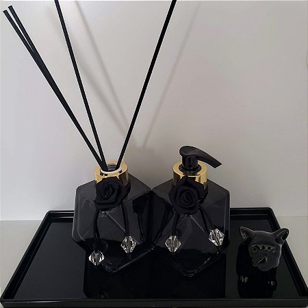 Conjunto lavabo preto - campeão de vendas - Puro luxo - completo Bandeja, Sabonete Liquido e Difusor