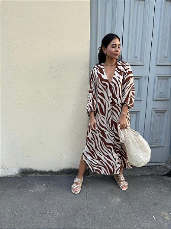 CHEMISIE EST EQUUS CAFÉ