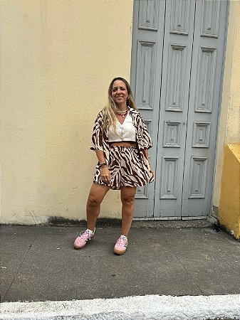 SHORT ESTAMPA EQUUS CAFÉ