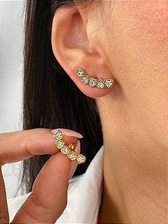 Brinco Ear Cuff 5 corações com zircônias banho ouro 18K