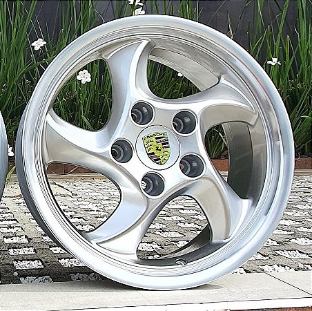 RODA PORSCHE CUP ARO 17X6 E 17X7 PRATA FURAÇÃO 5X130