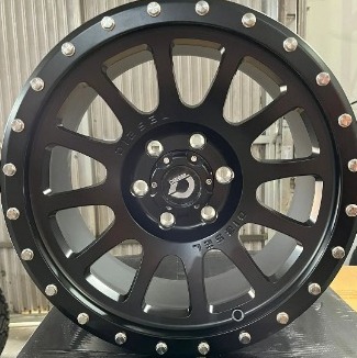 RODAS DIESEL METOLL ARO 18 FURAÇÃO 6X139 ET0 BLACK PIANO