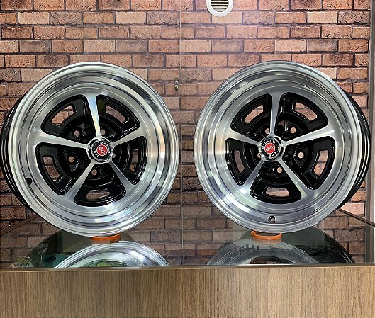 RODAS MAGNUM 500 ARO 15 FURAÇÃO 5X114 PRETA DIAMANTADO ET0
