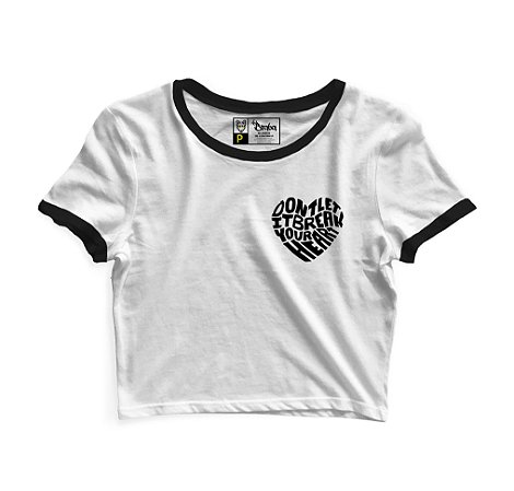 Cropped Blusinha As Braba Coração Lateral Branco e Viés Preto