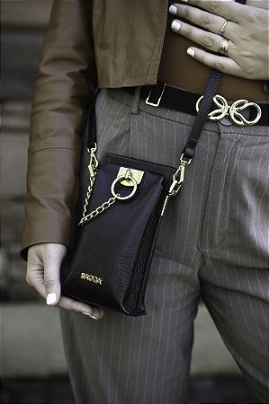 BOLSA COURO PEQUENA ESTRUTURADA PARA CELULAR PRETO CÓD-668
