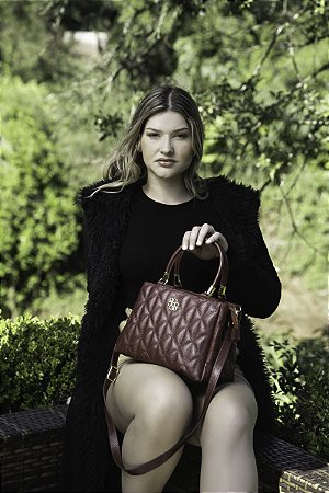 BOLSA COURO MÉDIA MATELASSÊ VERMELHO BORDÔ CÓD-656