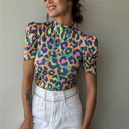 BLUSA PRINCESA GOLA ALTA TL ANIMAL PRINT NEON