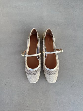 Laysa - Sapatilha Feminina Tela Vazada Boneca Tira Fivela Ouro
