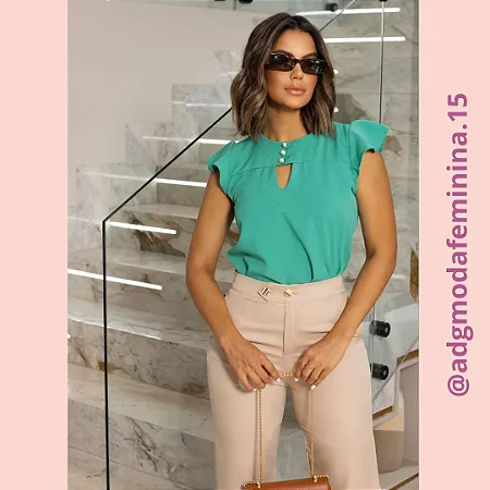 Blusa botões pérola frontal