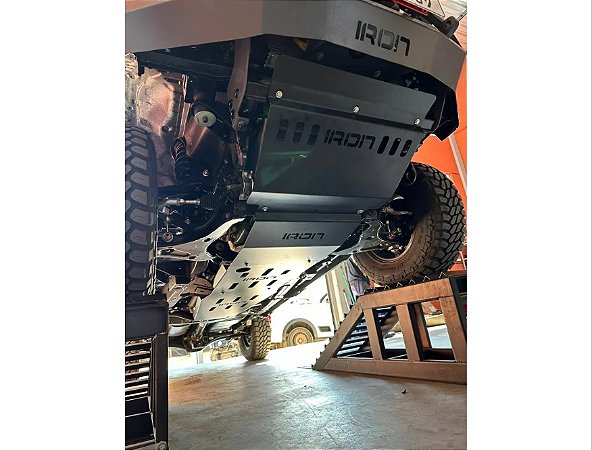 Peito de Aço + Proteção Cárter L200 Triton Sport - 2021 à 2024 - Sertões (02 PEÇAS)