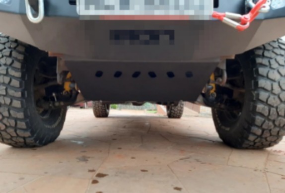 Peito de aço Triton 2008 a 2017