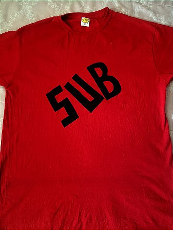 A CAMISETA SUB FRENTE E COSTA 100% ALGODÃO 31 FIOS