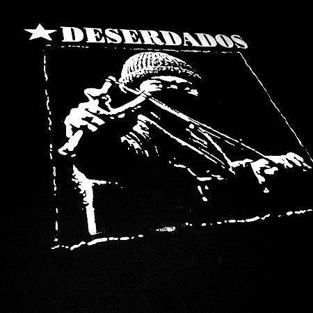CAMISETA BANDA PUNK DESERDADOS