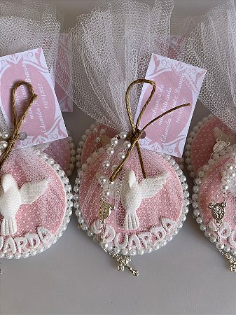 Lembrancinha de batizado com nome na base